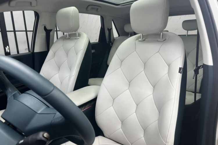 Used Baojun Cloud 2023 460 Max Interior 2