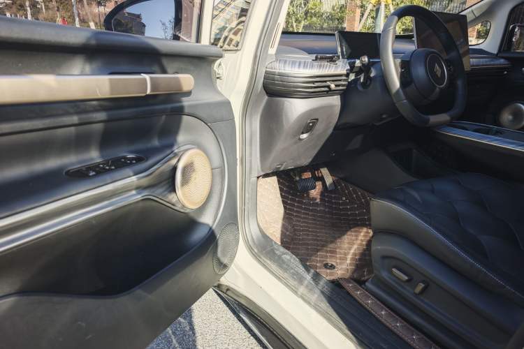 Used Baojun Cloud 2023 360 Pro Interior 2