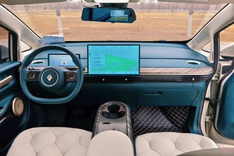 Used Baojun Cloud 2023 460 Pro Interior 3