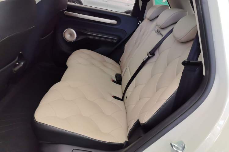 Used Baojun Cloud 2023 460 Max Lingxi Version Interior 4