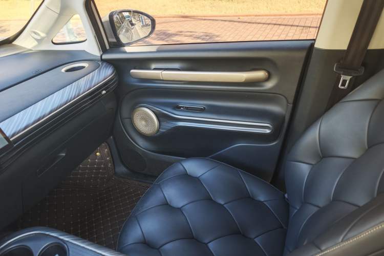 Used Baojun Cloud 2023 360 Pro Interior 6