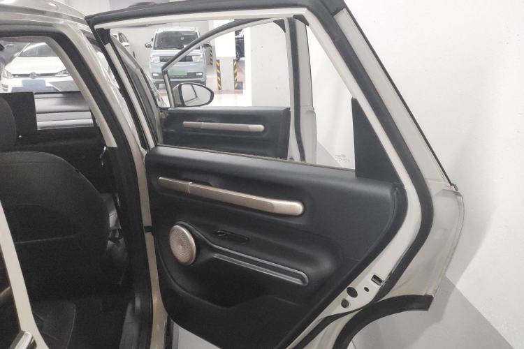 Used Baojun Cloud 2023 460 Max Interior 6
