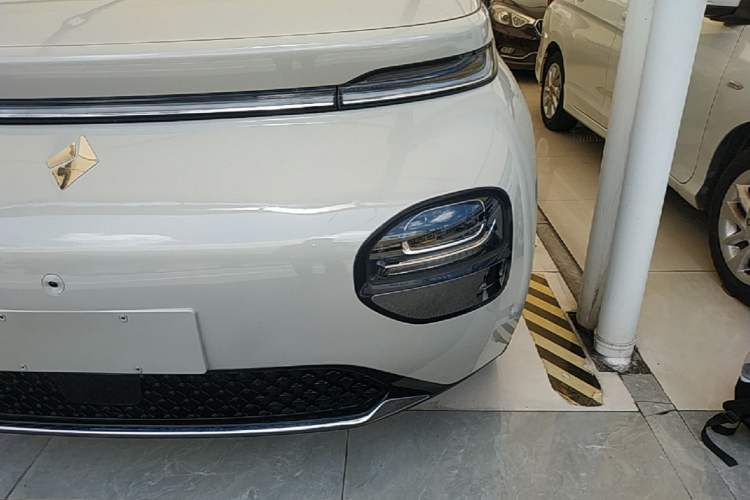 Used Baojun Cloud 2023 460 Max Left Front Headlight