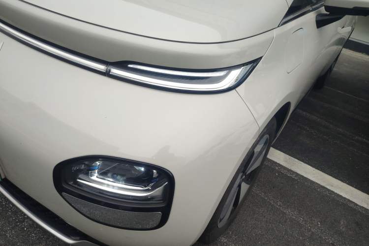 Used Baojun Cloud 2023 460 Max Left Front Headlight