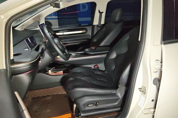 Used Baojun Cloud 2023 460 Max Left Front Seat