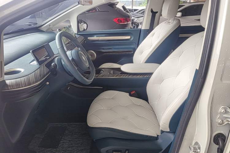 Used Baojun Cloud 2023 460 Max Lingxi Version Left Front Seat