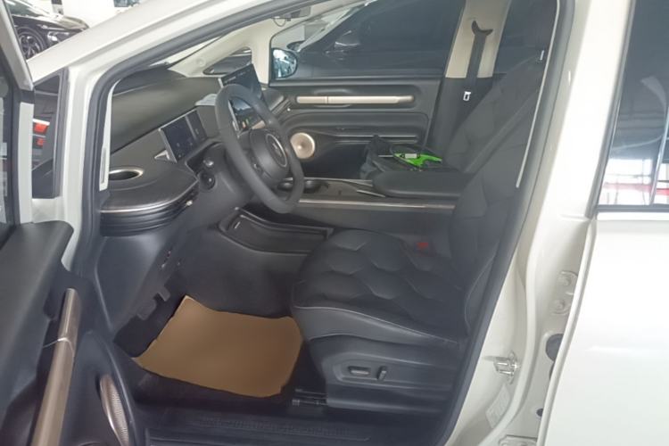 Used Baojun Cloud 2023 460 Max Left Front Seat