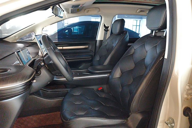 Used Baojun Cloud 2023 460 Max Left Front Seat