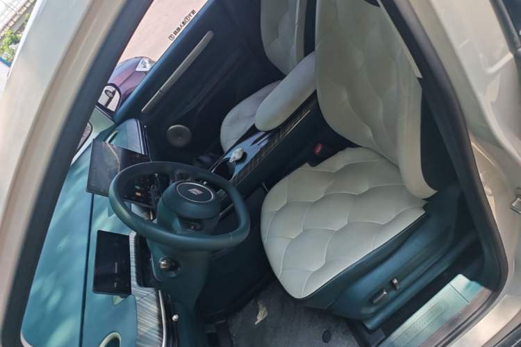 Used Baojun Cloud 2023 460 Max Left Front Seat