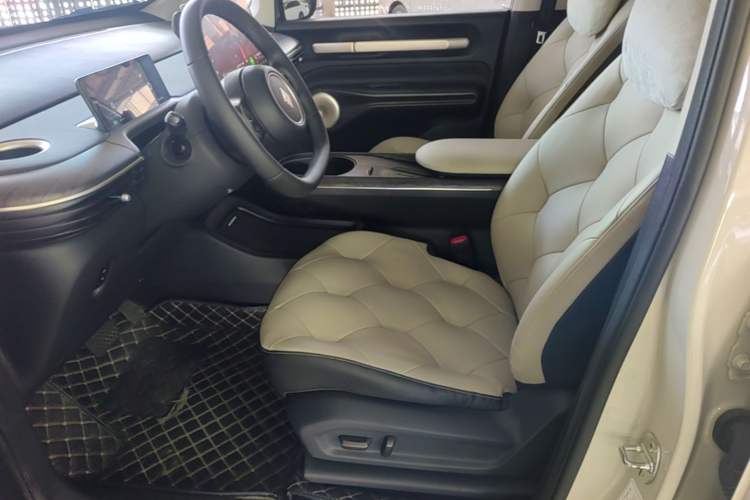 Used Baojun Cloud 2023 460 Max Lingxi Version Left Front Seat