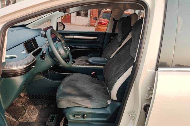 Used Baojun Cloud 2023 460 Pro Left Front Seat