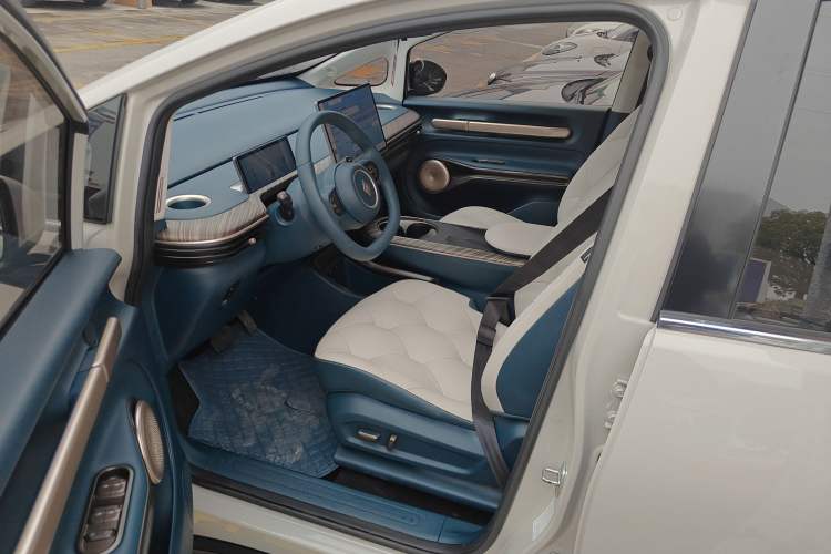 Used Baojun Cloud 2023 460 Max Lingxi Version Left Front Seat