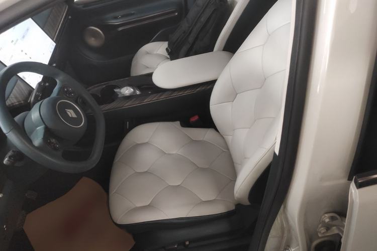 Used Baojun Cloud 2023 460 Max Left Front Seat