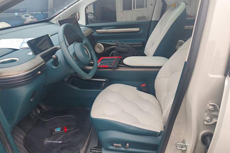Used Baojun Cloud 2023 460 Max Lingxi Version Left Front Seat