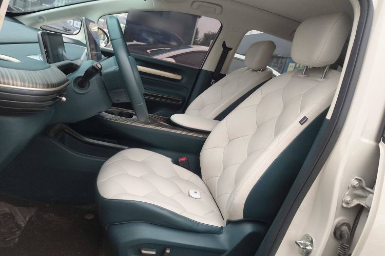 Used Baojun Cloud 2023 460 Max Left Front Seat