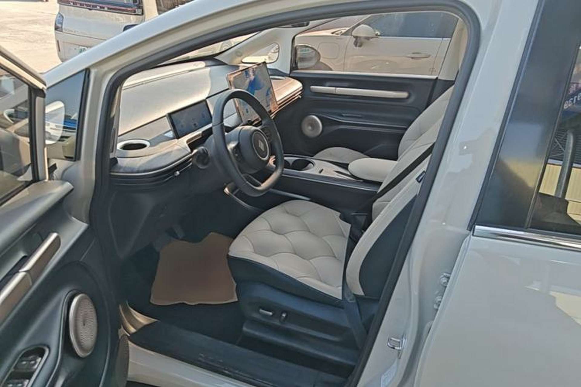 Used Baojun Cloud 2023 460 Max Lingxi Version Left Front Seat
