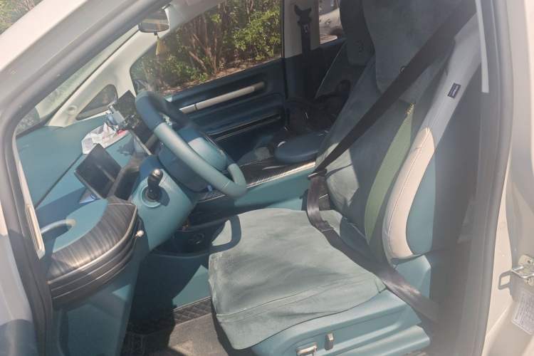 Used Baojun Cloud 2023 460 Pro Left Front Seat