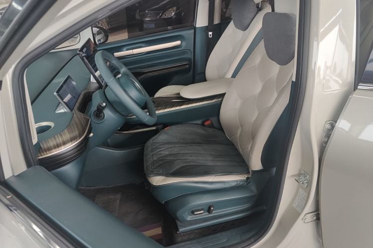 Used Baojun Cloud 2023 460 Pro Left Front Seat
