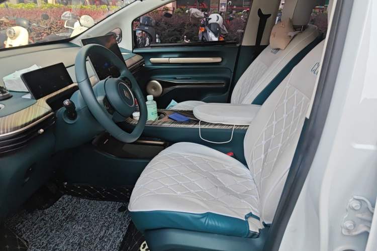 Used Baojun Cloud 2023 460 Max Left Front Seat