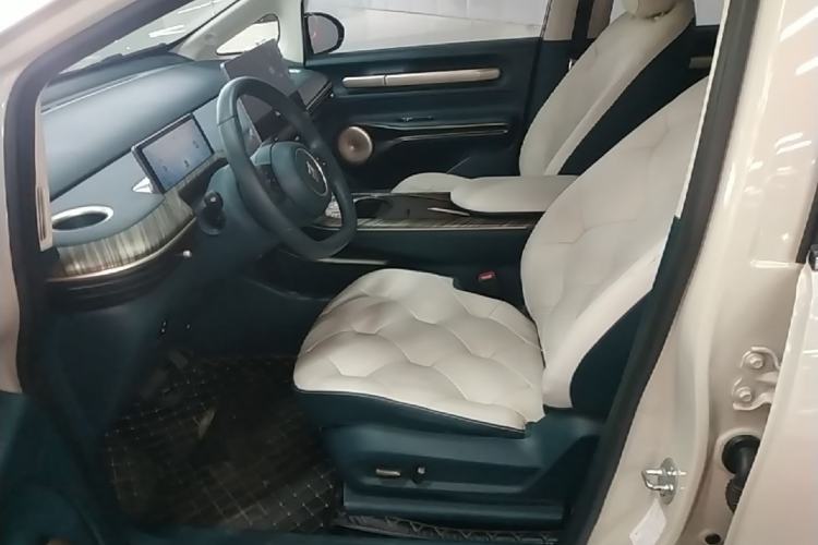 Used Baojun Cloud 2023 460 Pro Left Front Seat