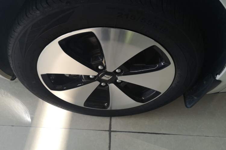 Used Baojun Cloud 2023 460 Max Left Front Wheel Hub