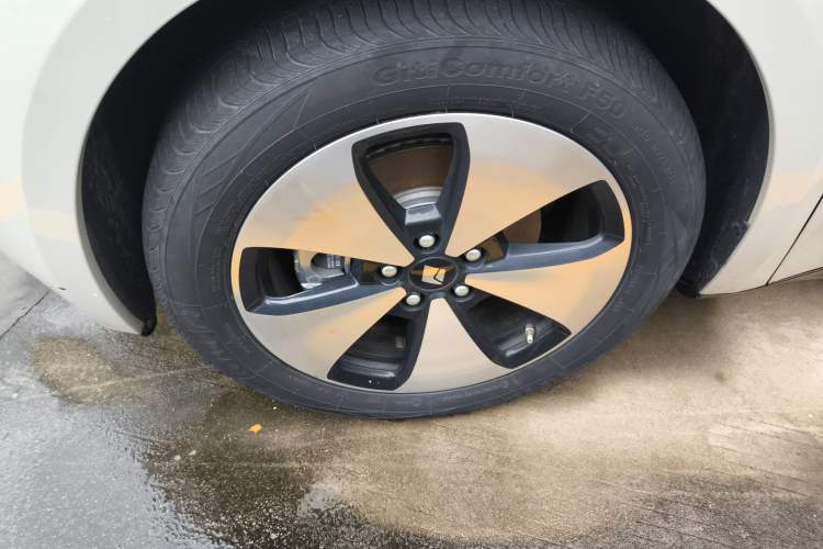 Used Baojun Cloud 2023 460 Max Left Front Wheel Hub