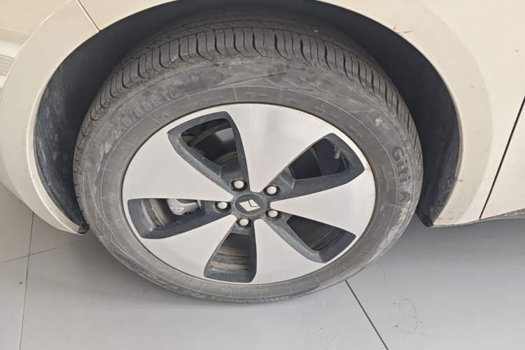 Used Baojun Cloud 2023 460 Max Left Front Wheel Hub
