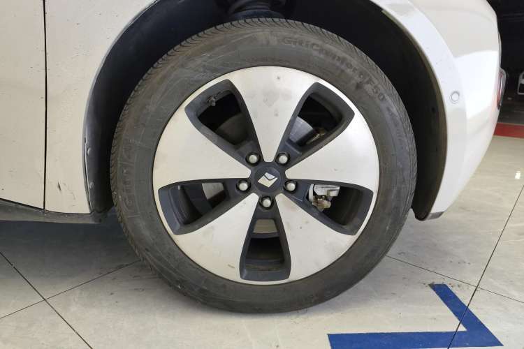 Used Baojun Cloud 2023 460 Max Lingxi Version Left Front Wheel Hub