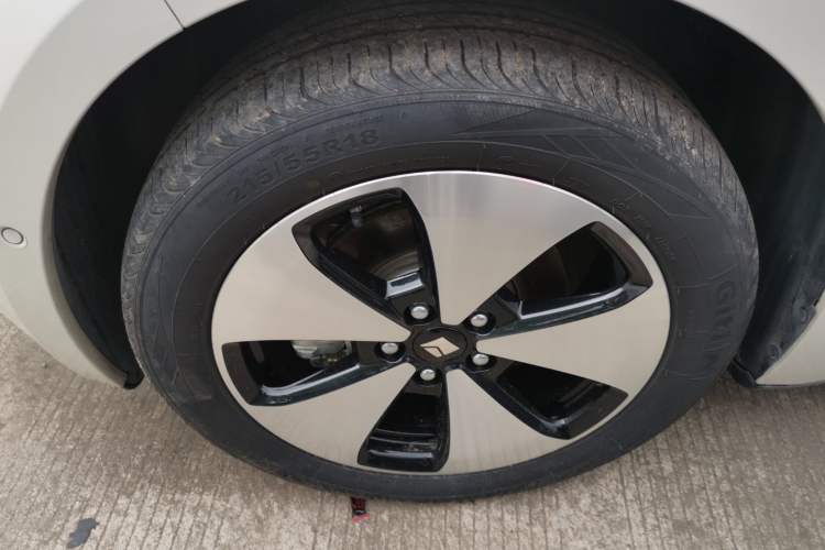 Used Baojun Cloud 2023 460 Max Lingxi Version Left Front Wheel Hub