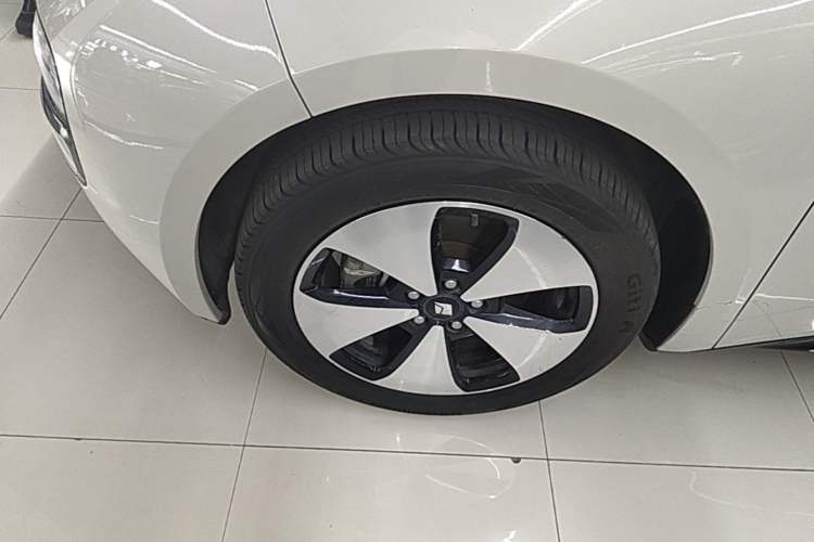 Used Baojun Cloud 2023 460 Pro Left Front Wheel Hub
