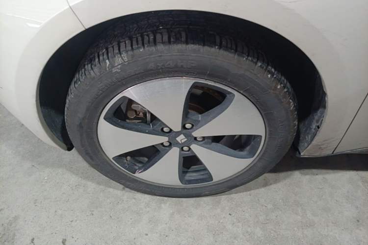 Used Baojun Cloud 2023 460 Max Left Front Wheel Hub