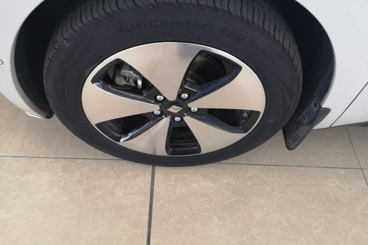 Used Baojun Cloud 2023 460 Max Lingxi Version Left Front Wheel Hub