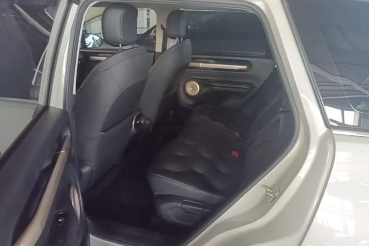 Used Baojun Cloud 2023 460 Max Left Rear Seat
