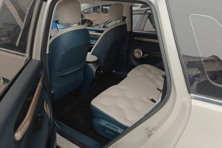 Used Baojun Cloud 2023 460 Max Lingxi Version Left Rear Seat