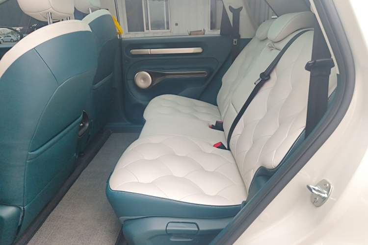 Used Baojun Cloud 2023 460 Max Lingxi Version Left Rear Seat