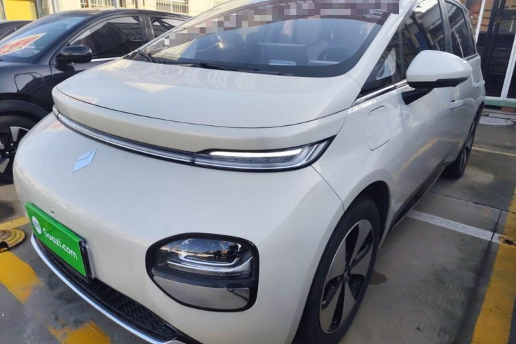 Used Baojun Cloud 2023 460 Max Left Side