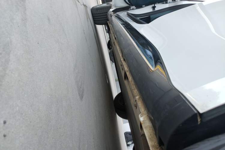 Used Baojun Cloud 2023 460 Pro Left Side Sill