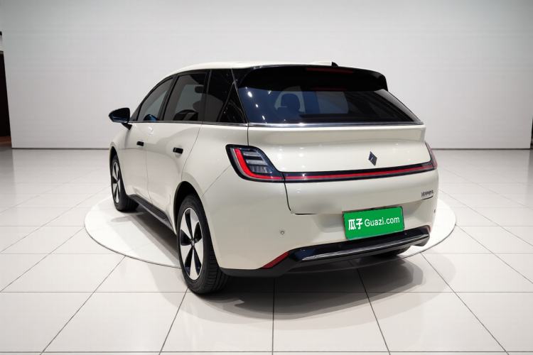 Used Baojun Cloud 2023 460 Max Rear Left 45 Deg
