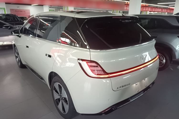Used Baojun Cloud 2023 460 Max Rear Left 45 Deg