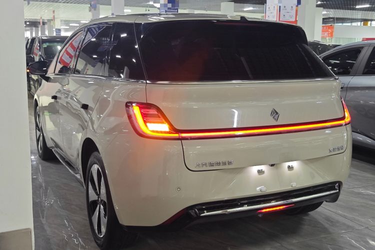 Used Baojun Cloud 2023 460 Max Rear Left 45 Deg