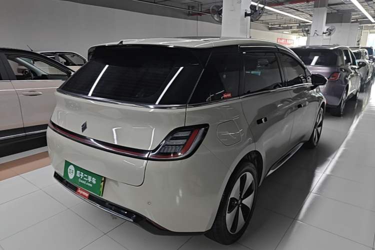 Used Baojun Cloud 2023 460 Max Rear Right 45 Deg
