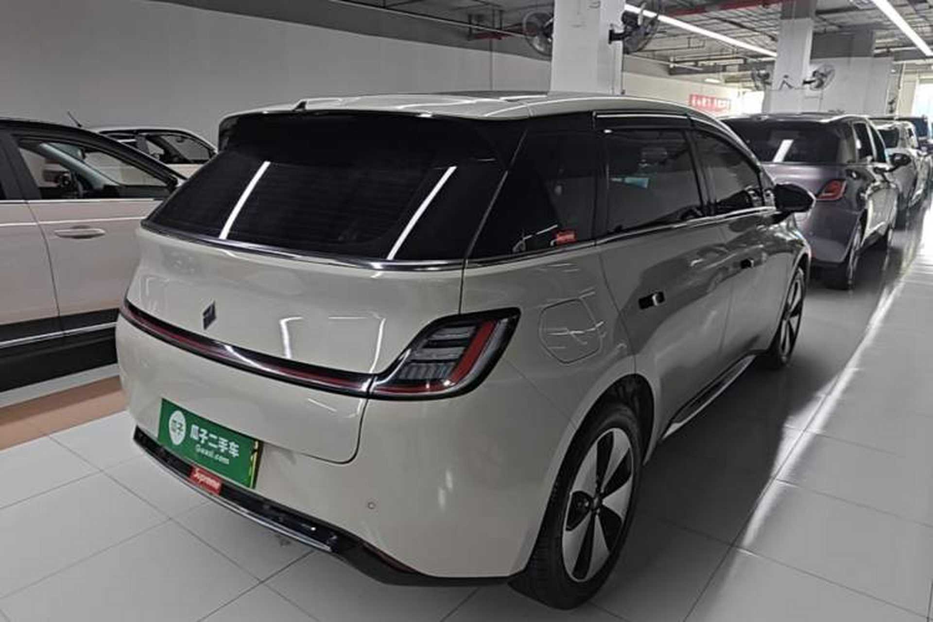 Used Baojun Cloud 2023 460 Max Rear Right 45 Deg