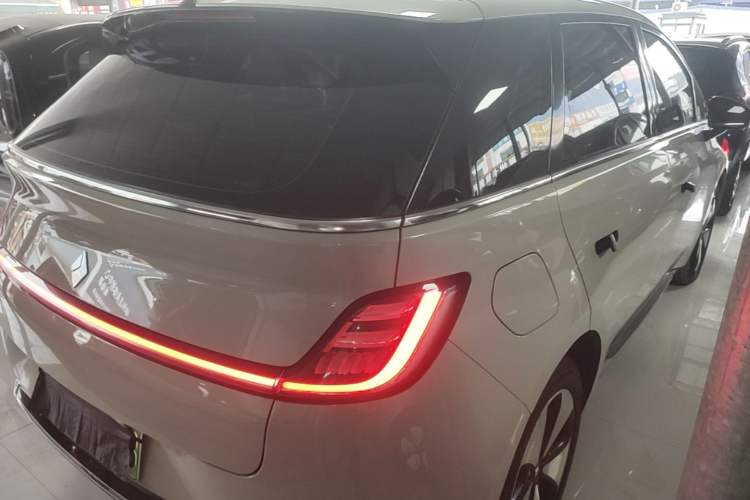 Used Baojun Cloud 2023 460 Max Rear Right 45 Deg