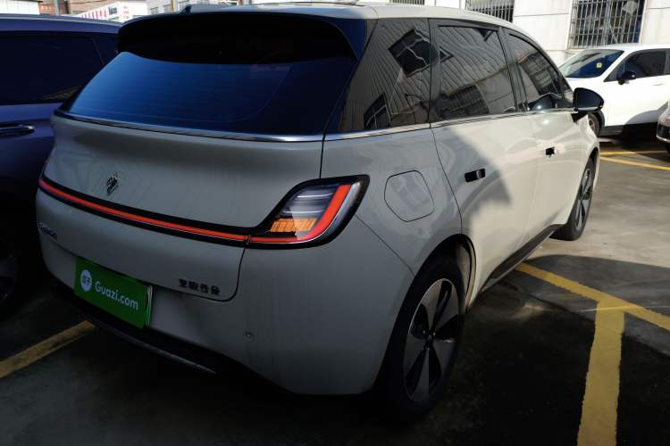 Used Baojun Cloud 2023 460 Max Rear Right 45 Deg