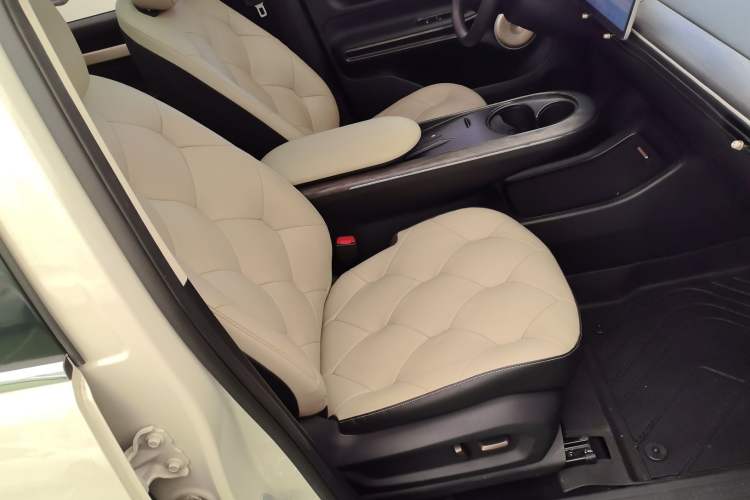 Used Baojun Cloud 2023 460 Max Lingxi Version Right Front Seat