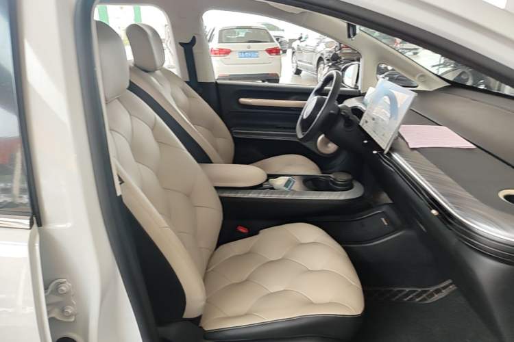 Used Baojun Cloud 2023 460 Max Lingxi Version Right Front Seat