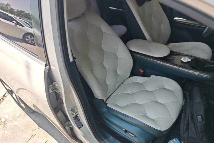 Used Baojun Cloud 2023 460 Max Right Front Seat