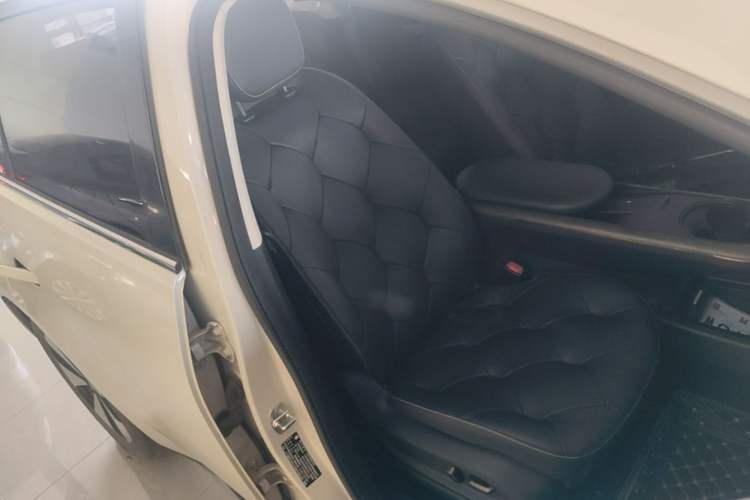 Used Baojun Cloud 2023 460 Max Right Front Seat