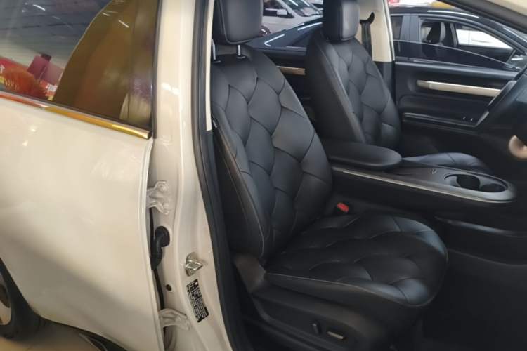 Used Baojun Cloud 2023 460 Pro Right Front Seat