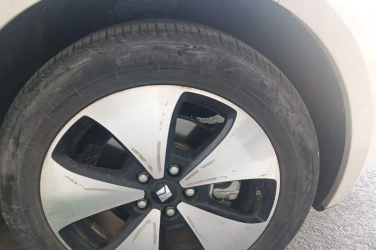 Used Baojun Cloud 2023 460 Max Right Front Wheel Hub